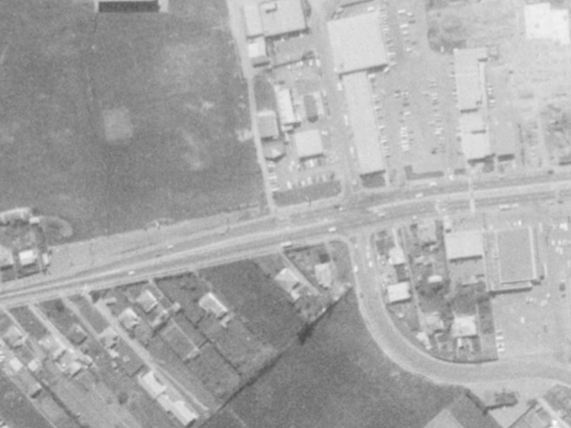 442-440 Main South Road from the air, 1975-1979