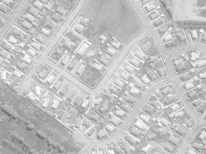 19 Cob Crescent from the air, 1975-1979