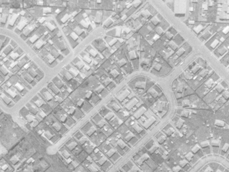 15 Dickson Crescent from the air, 1975-1979
