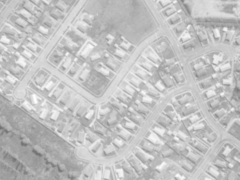 14 Cob Crescent from the air, 1975-1979