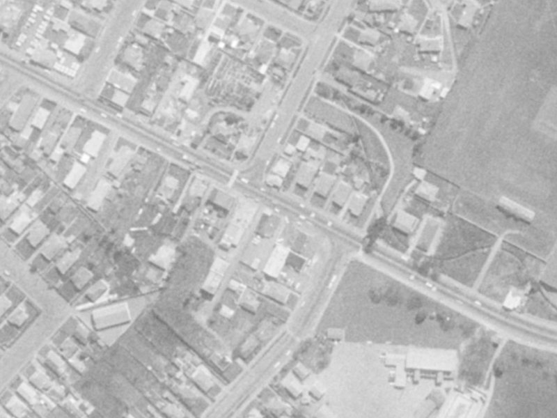 462 Ferry Road from the air, 1975-1979