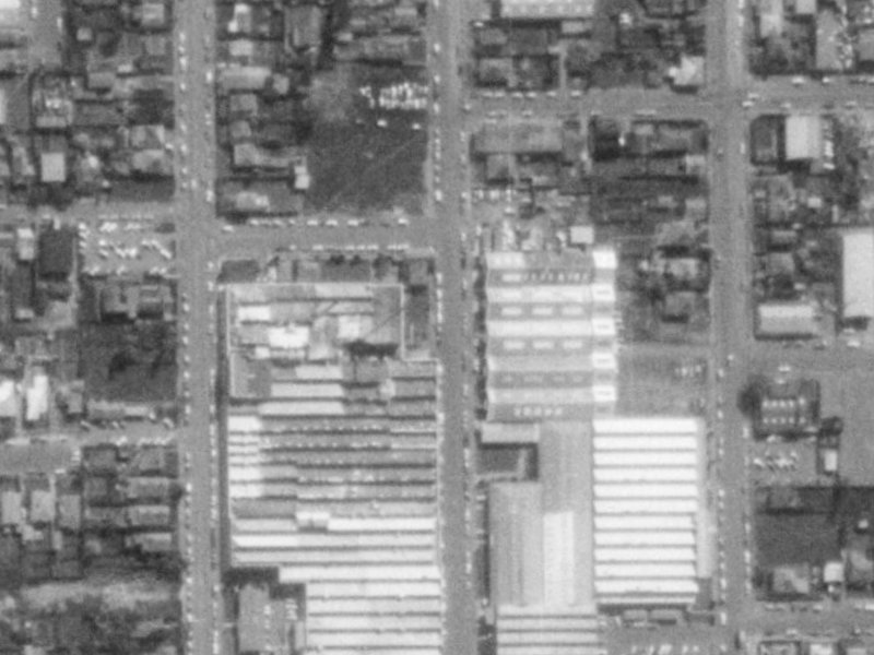 32 Orbell Street from the air, 1975-1979