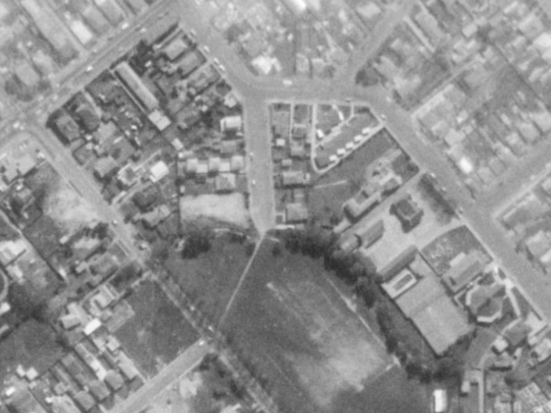 4 Meredith Street from the air, 1975-1979