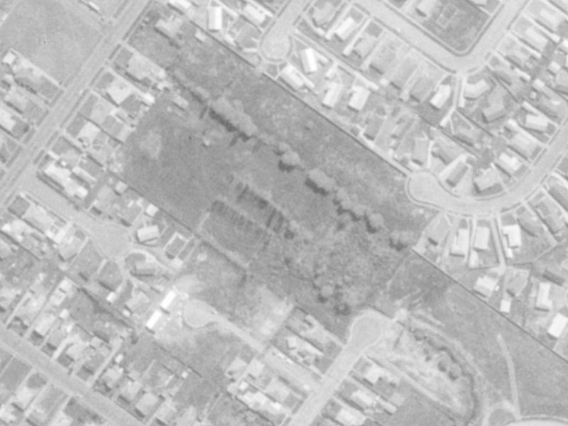 17-21 Thistledown Place from the air, 1975-1979