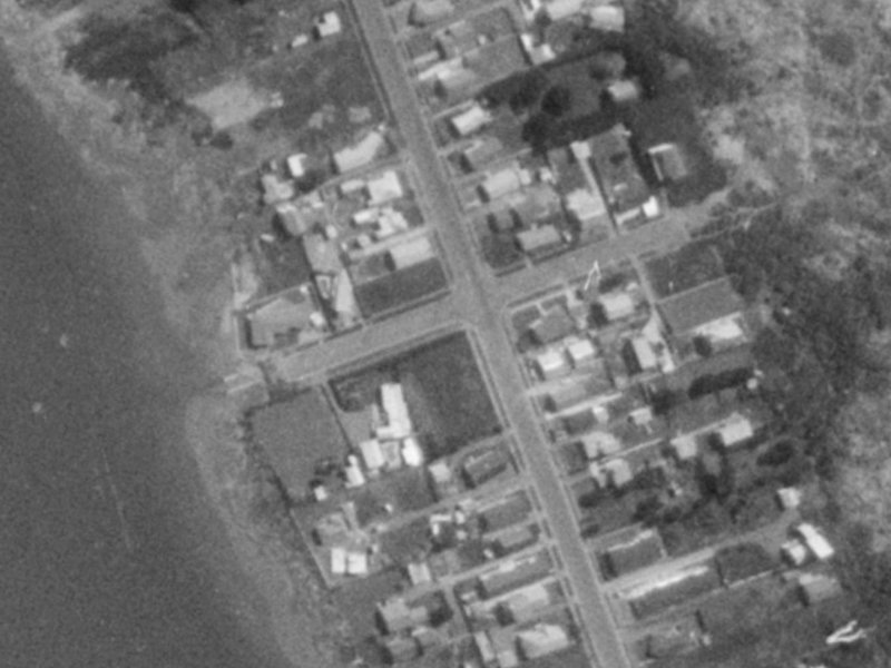 8 Penguin Street from the air, 1975-1979