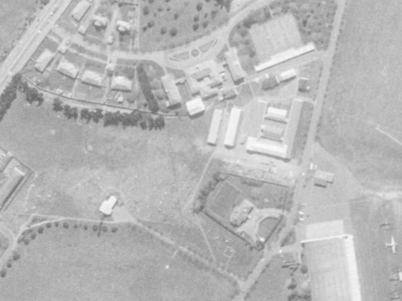 10 Iroquois Place from the air, 1975-1979