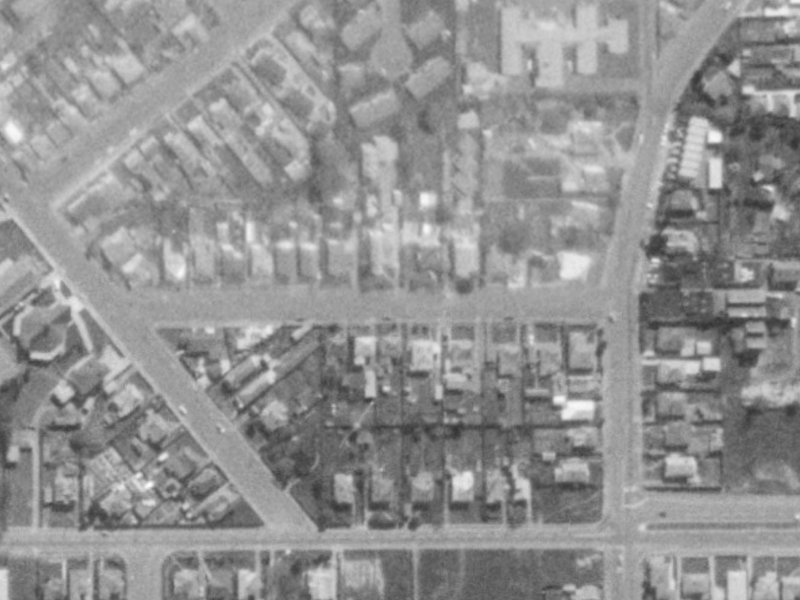 25 Macaulay Street from the air, 1975-1979