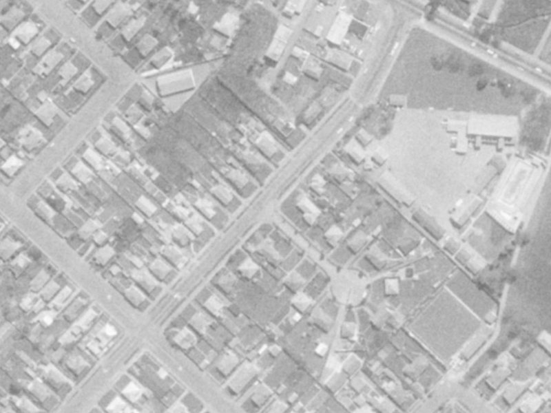 25 Hopkins Street from the air, 1975-1979