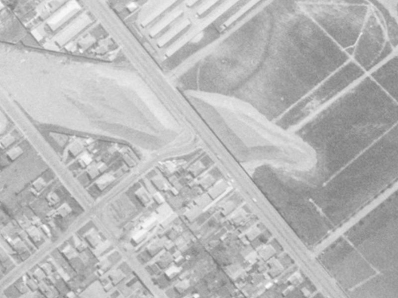 26 Hillmorton Street from the air, 1975-1979