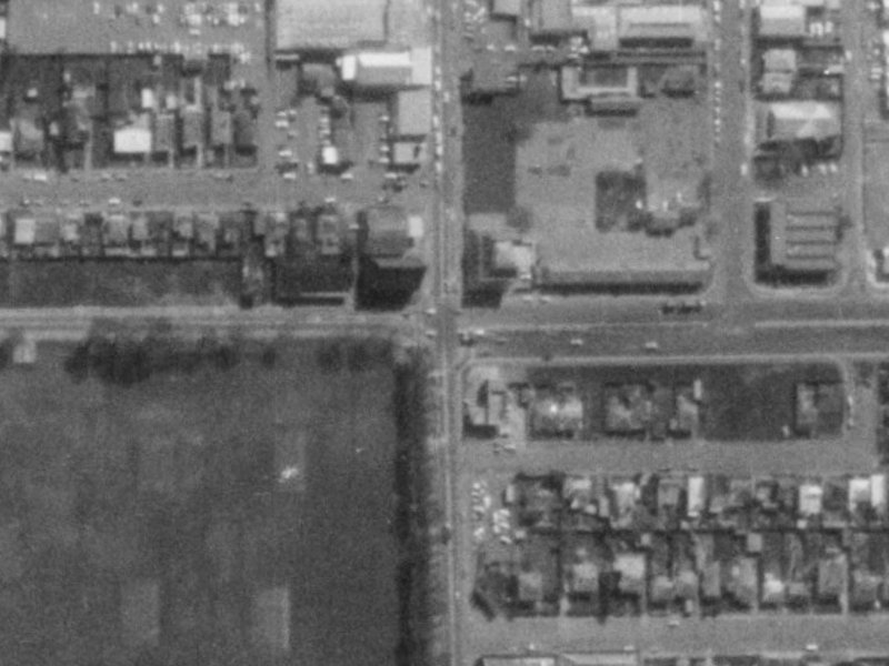 255–259 Brougham Street from the air, 1975-1979