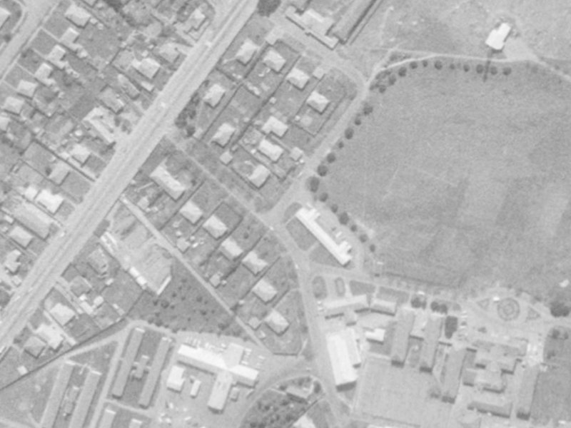 9 Caudron Road from the air, 1975-1979