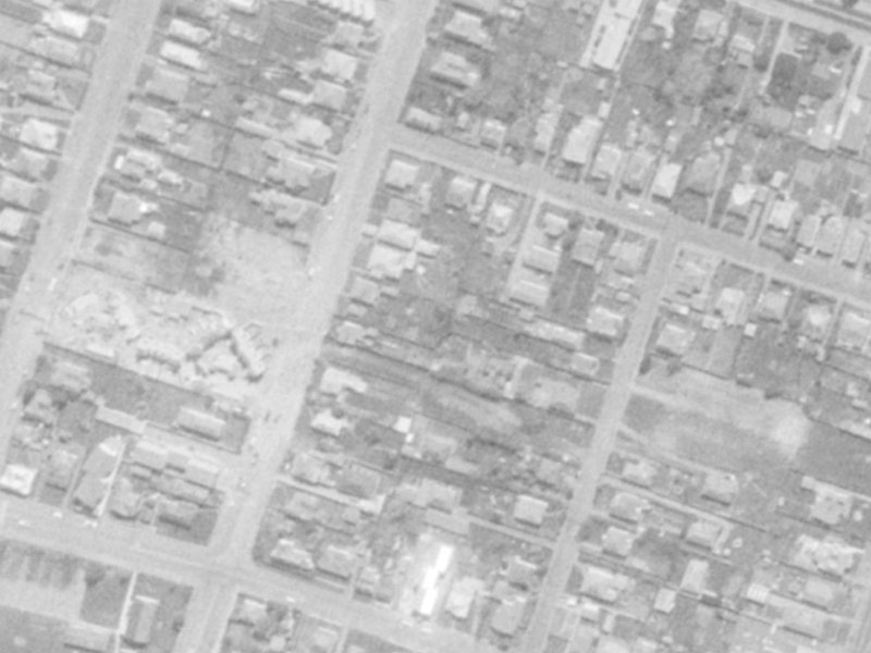 46 Thackeray Place from the air, 1975-1979