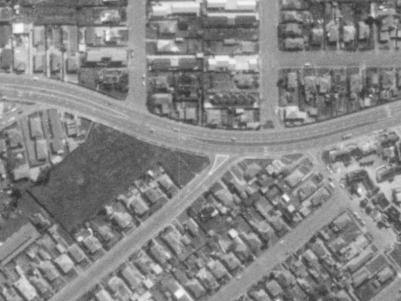 Bolton Avenue from the air, 1975-1979