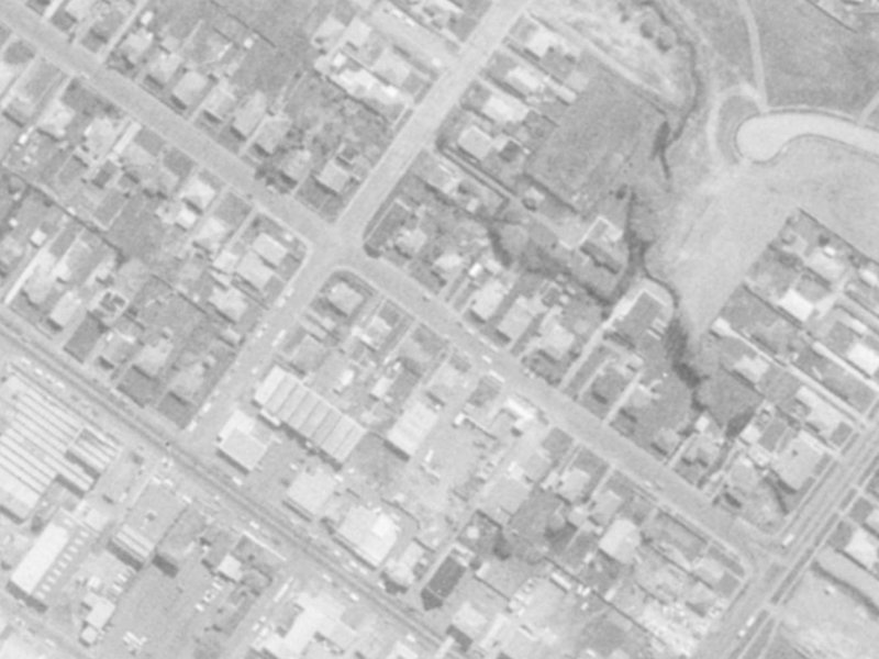 48 Glenroy Street from the air, 1975-1979