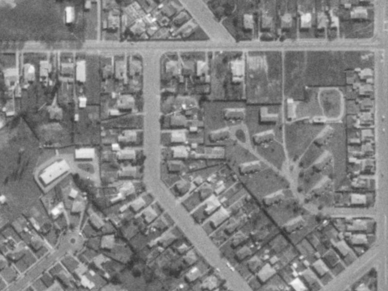 27 Andrews Crescent from the air, 1975-1979
