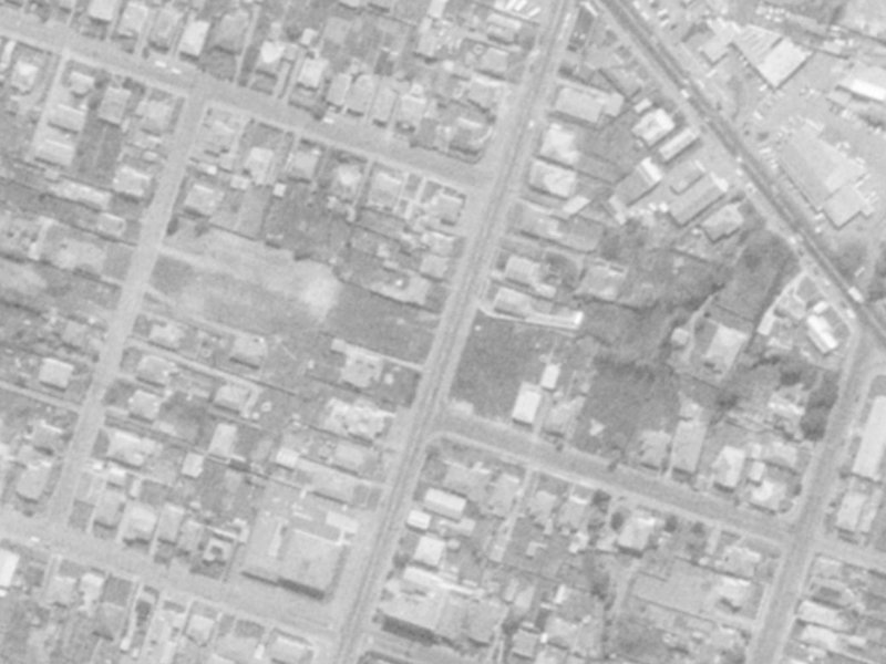 471 Brougham Street from the air, 1975-1979