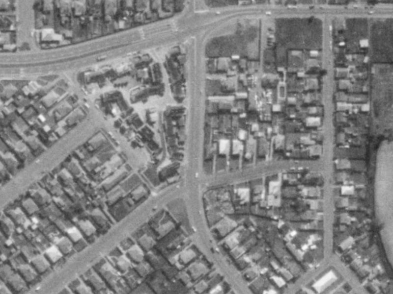 7 Deyell Crescent from the air, 1975-1979