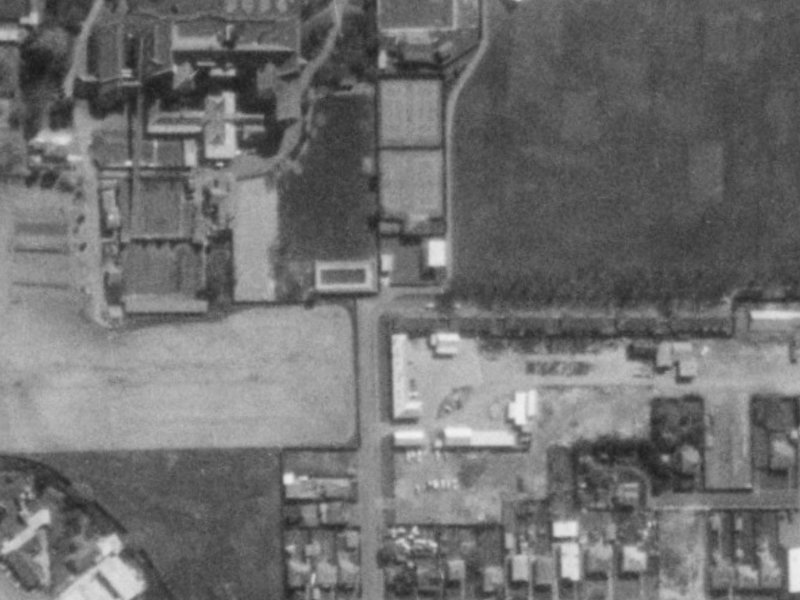 4 Barnett Avenue from the air, 1975-1979