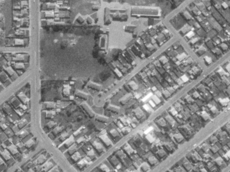 25 Willard Street from the air, 1975-1979