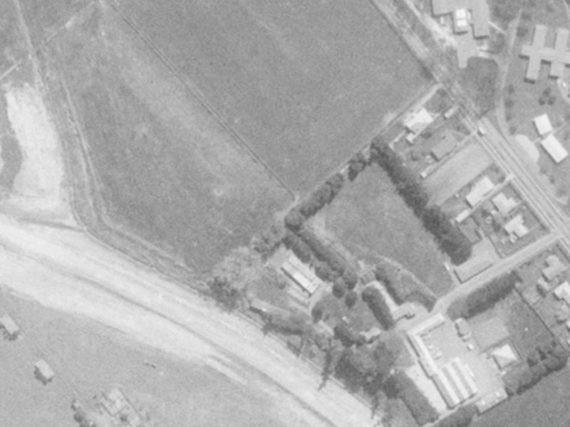 21-23 Mokihi Gardens from the air, 1975-1979