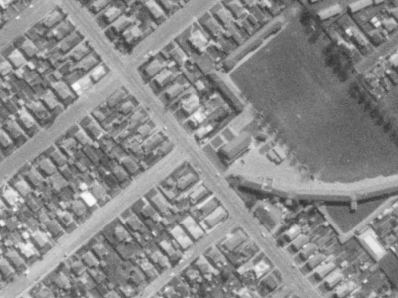 228 Selwyn Street from the air, 1975-1979