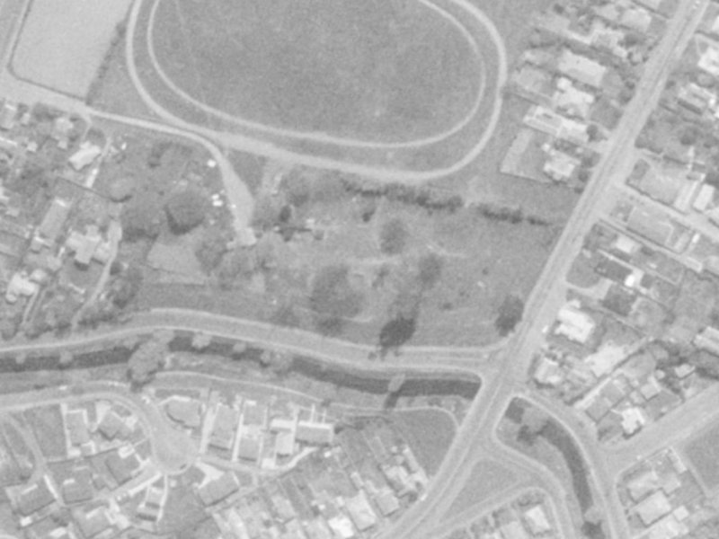 5 Acorn Close from the air, 1975-1979