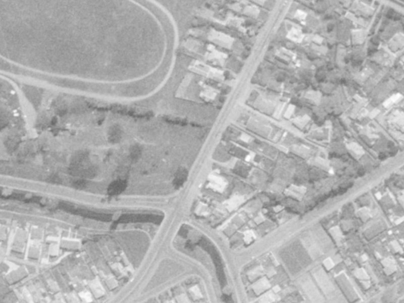 8 Ensors Road from the air, 1975-1979