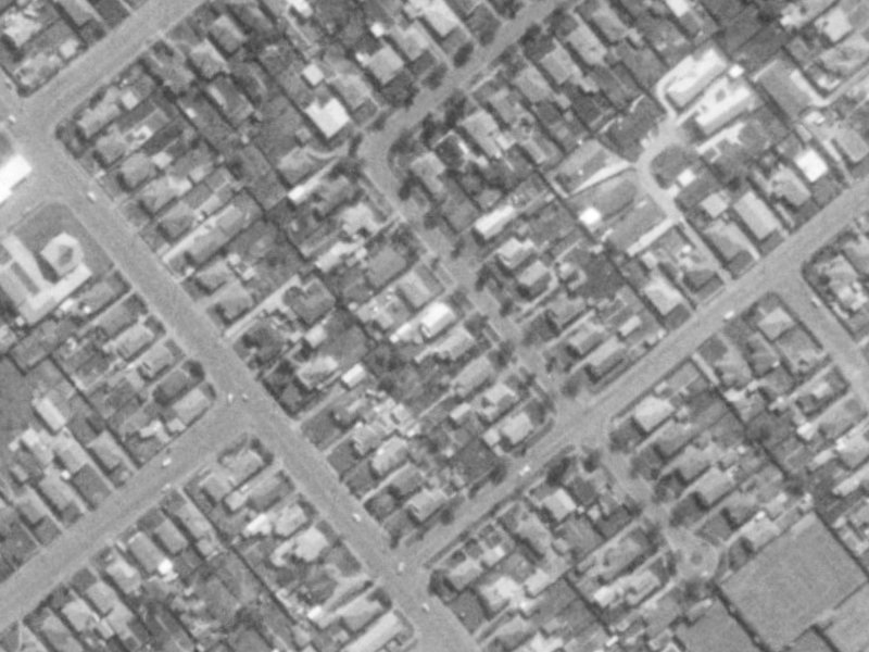 31 Diamond Avenue from the air, 1975-1979