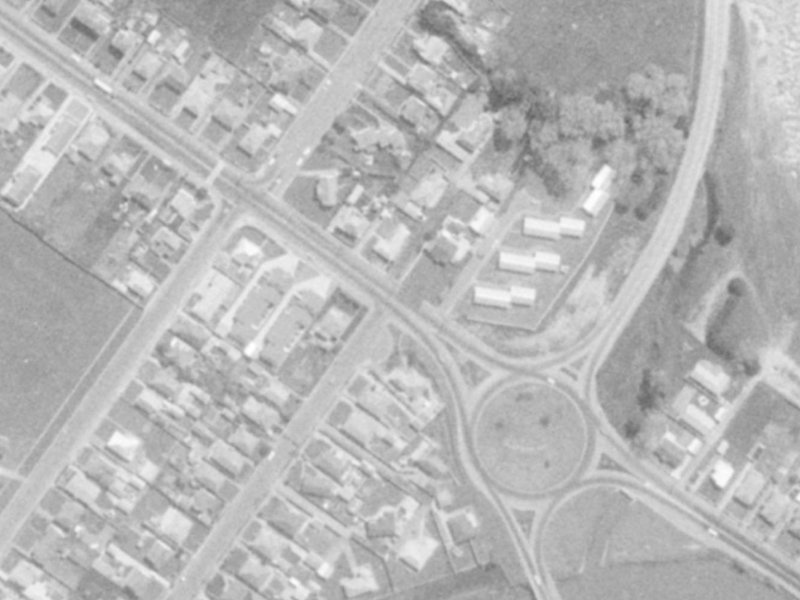 829-831 Ferry Road from the air, 1975-1979