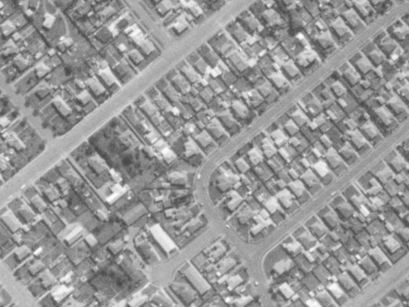 27 Evesham Crescent from the air, 1975-1979