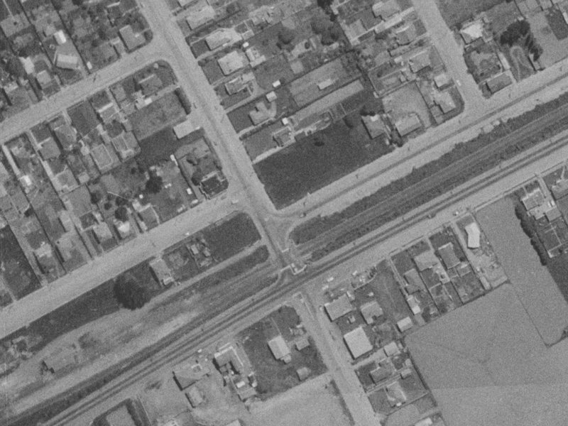 636 Waterloo Road from the air, 1975-1979