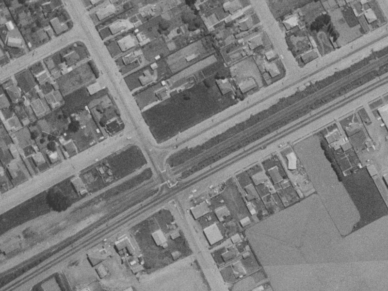 637 Waterloo Road from the air, 1975-1979