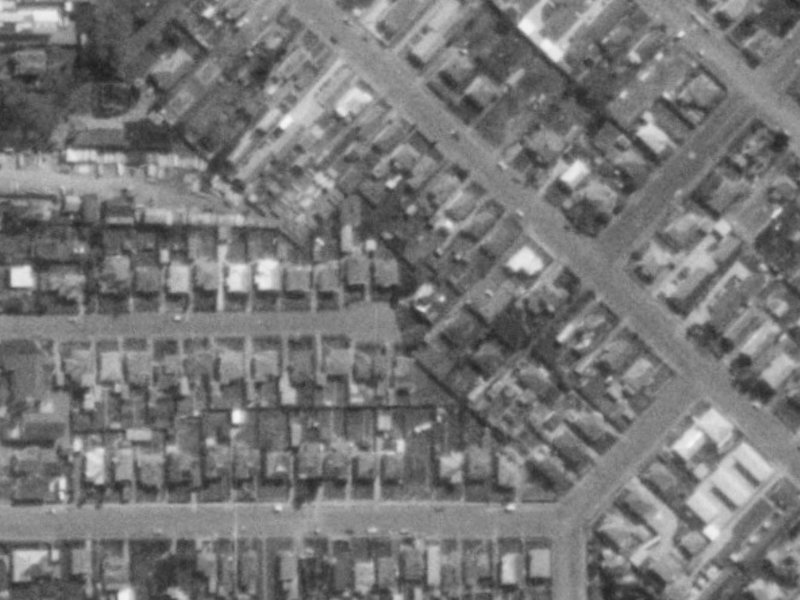 5 Roxburgh Street from the air, 1975-1979