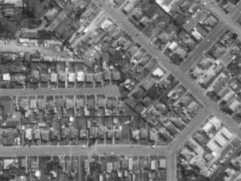 17C Roxburgh Street from the air, 1975-1979