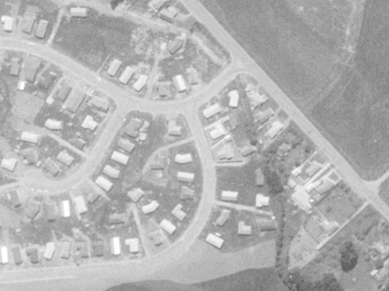 4 Oakley Crescent from the air, 1975-1979