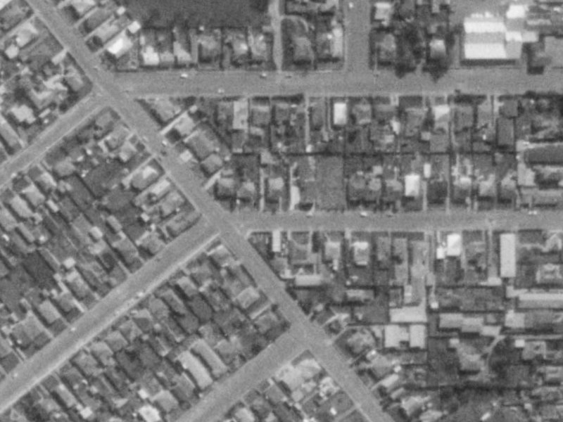 11 Boon Street from the air, 1975-1979