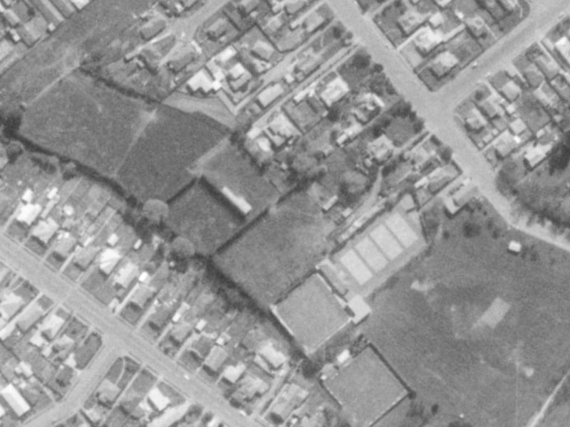 7A Stable Court Lane from the air, 1975-1979
