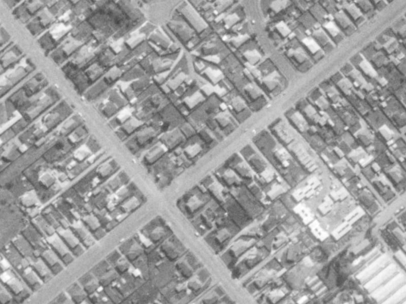 51 Cobham Street from the air, 1975-1979
