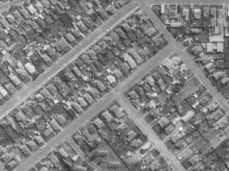 39 Dunn Street from the air, 1975-1979