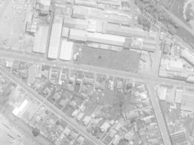 39 Garlands Road from the air, 1975-1979
