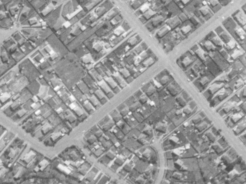 26 Cobham Street from the air, 1975-1979