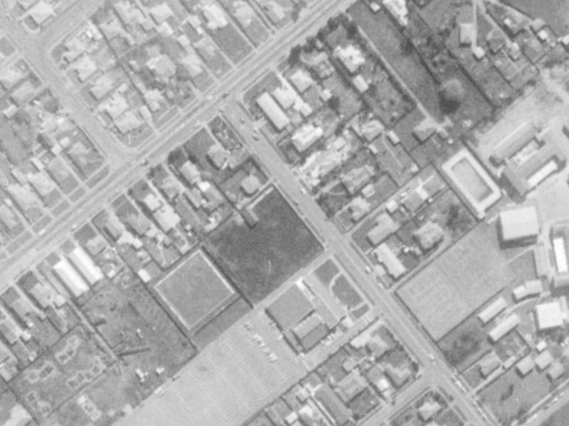 10/12 Tankerville Road from the air, 1975-1979