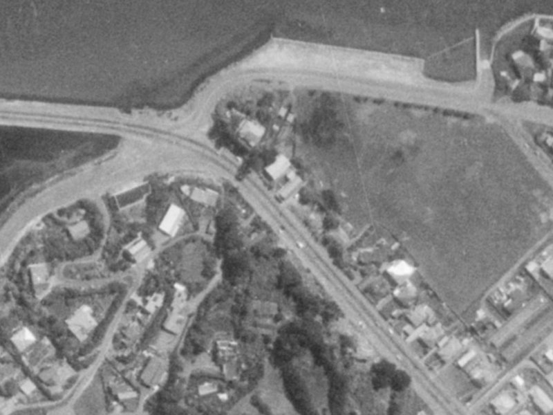 7 Main Road from the air, 1975-1979
