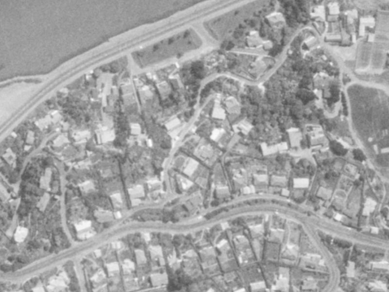 23 The Brae from the air, 1975-1979