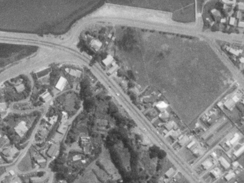 11 Main Road from the air, 1975-1979