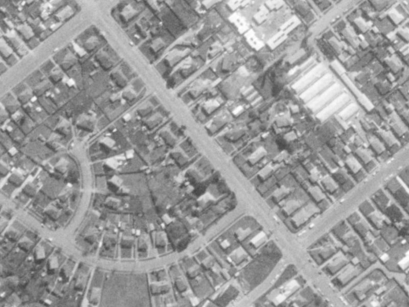 209-215 Lyttelton Street from the air, 1975-1979