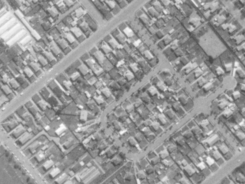 49 Winsor Crescent from the air, 1975-1979