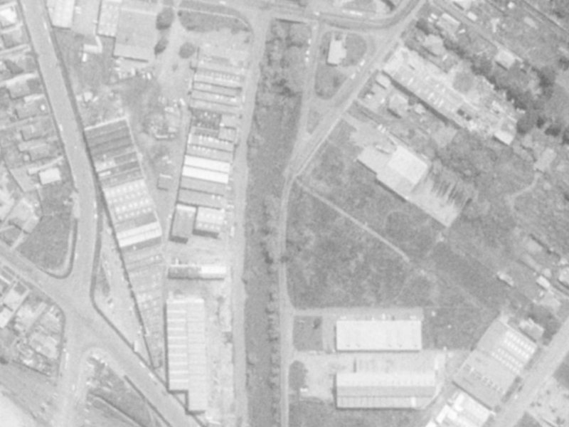 15 King Edward Terrace from the air, 1975-1979