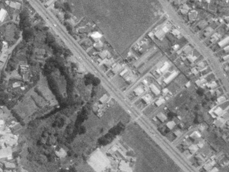 31 Main Road from the air, 1975-1979