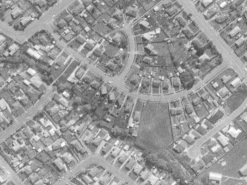 20 Glynne Crescent from the air, 1975-1979